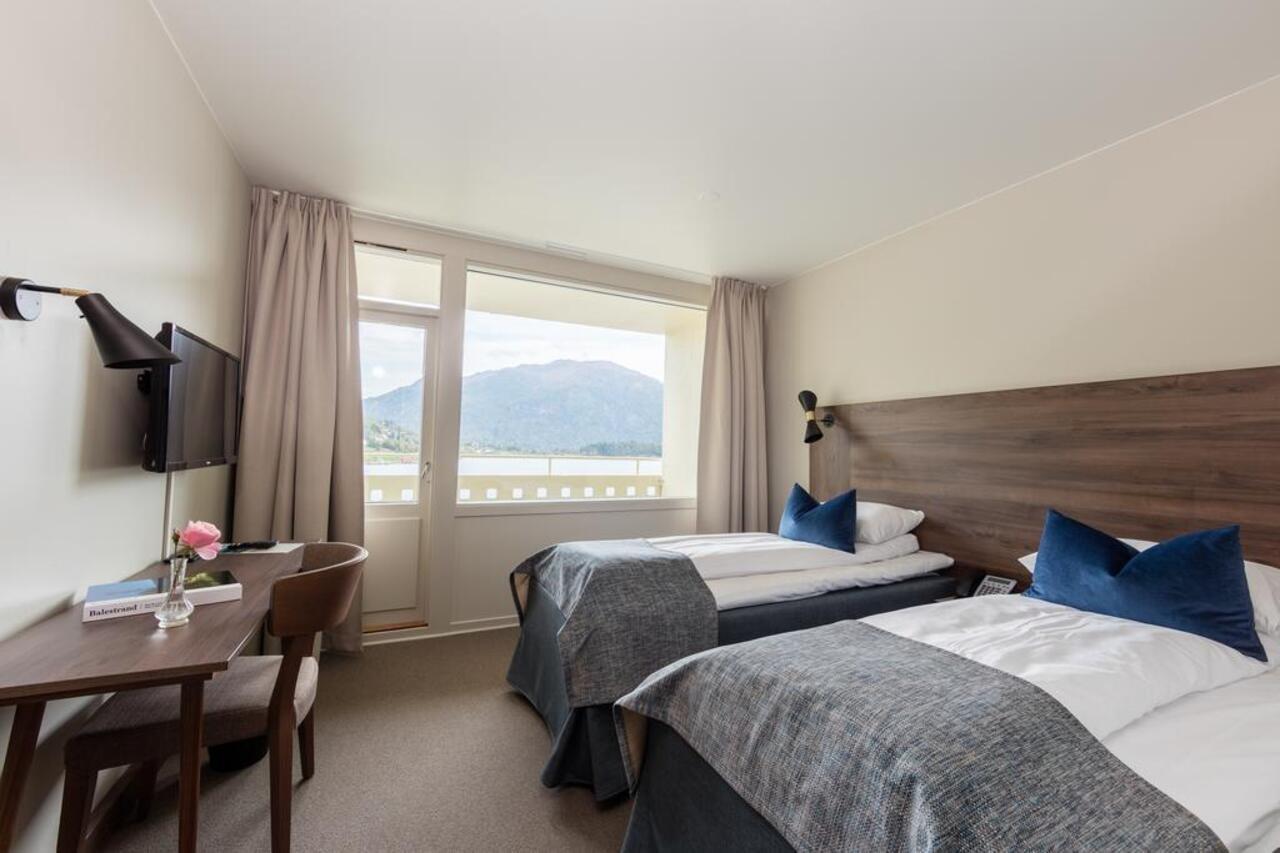 Kviknes Hotel Balestrand Exterior photo