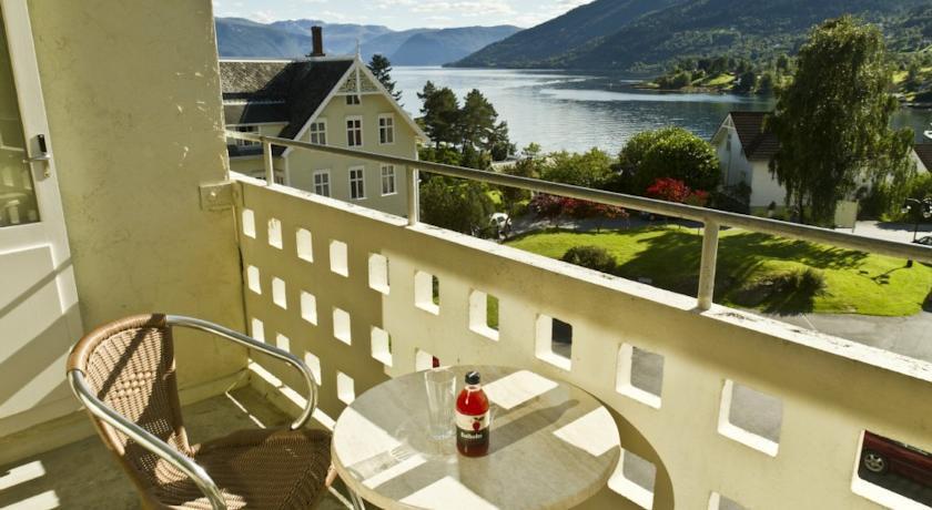 Kviknes Hotel Balestrand Exterior photo