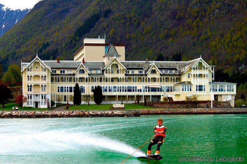 Kviknes Hotel Balestrand Exterior photo