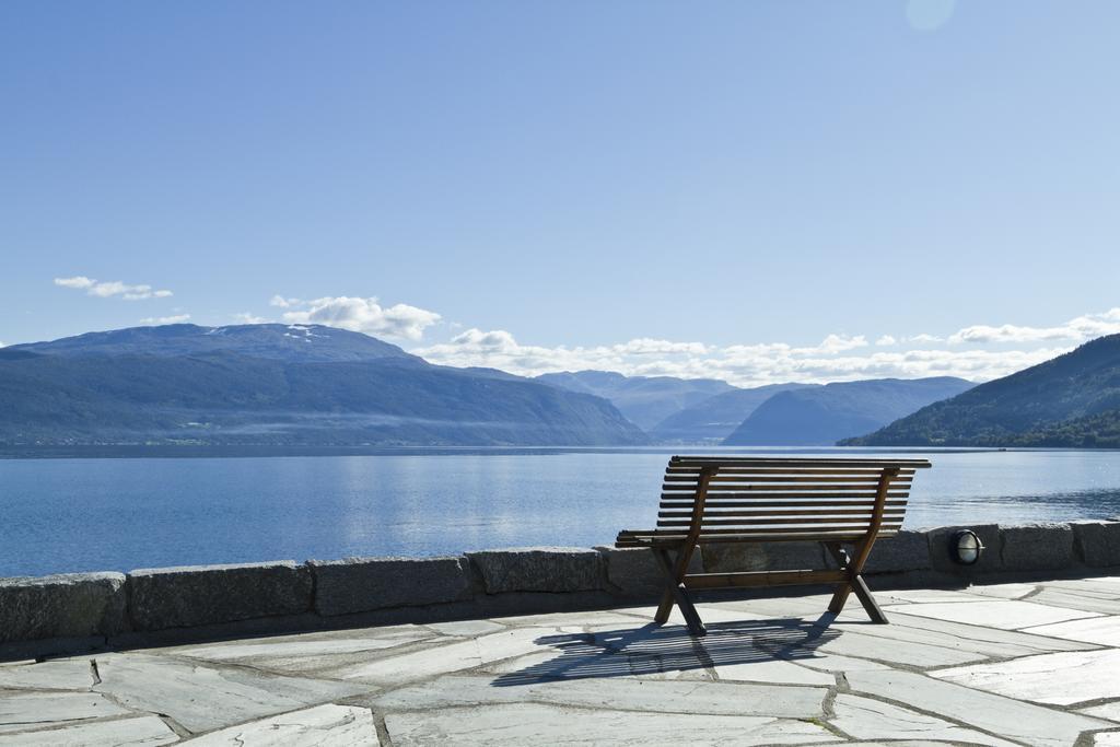 Kviknes Hotel Balestrand Exterior photo