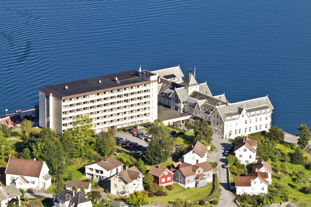 Kviknes Hotel Balestrand Exterior photo